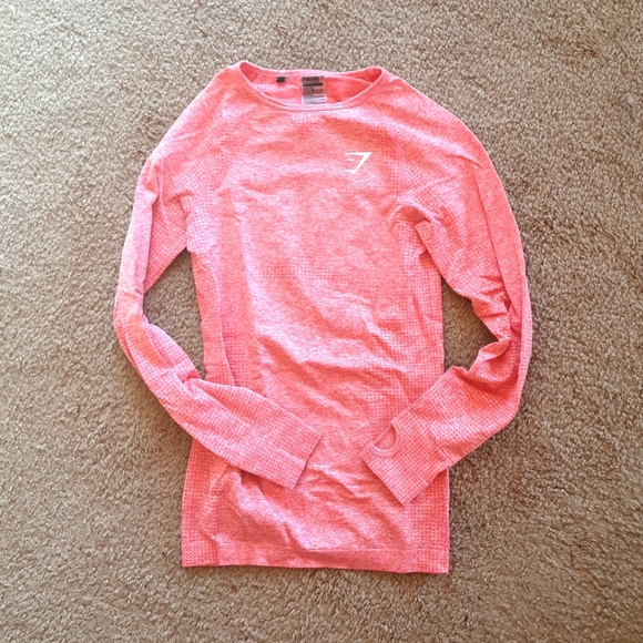 Longsleeve workout top - Picture 1 of 2